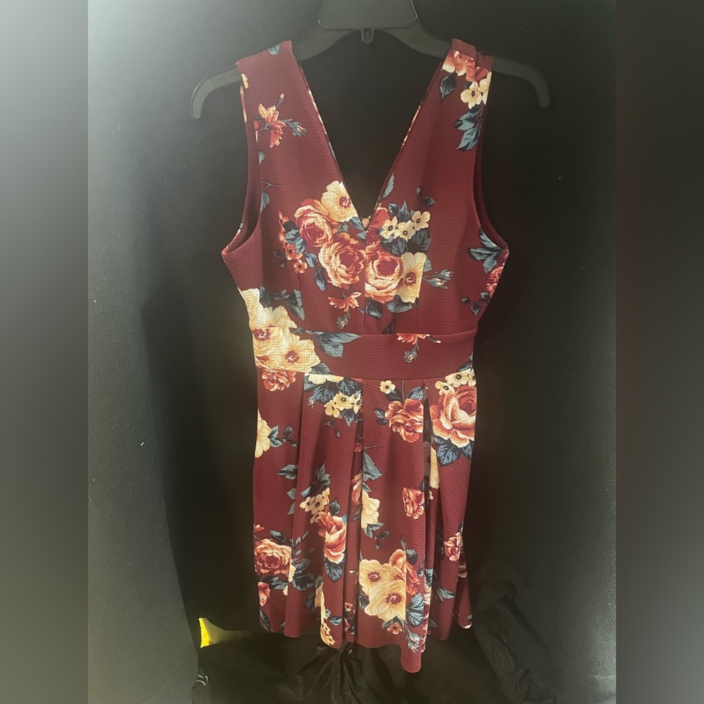 Size large maroon floral dress